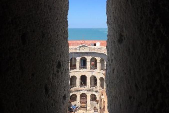 Fort Boyard 2020 - La cour intérieure depuis la meurtrière de la vigie (26/07/2020)