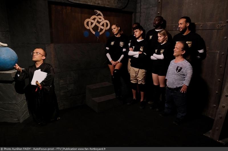 [Spoilers] Présentation > Fort Boyard 2021-03 - Golden Blocks et Fondation Paris Saint-Germain (03/07/2021) Fort-boyard-2021-officielle-equipe03-22