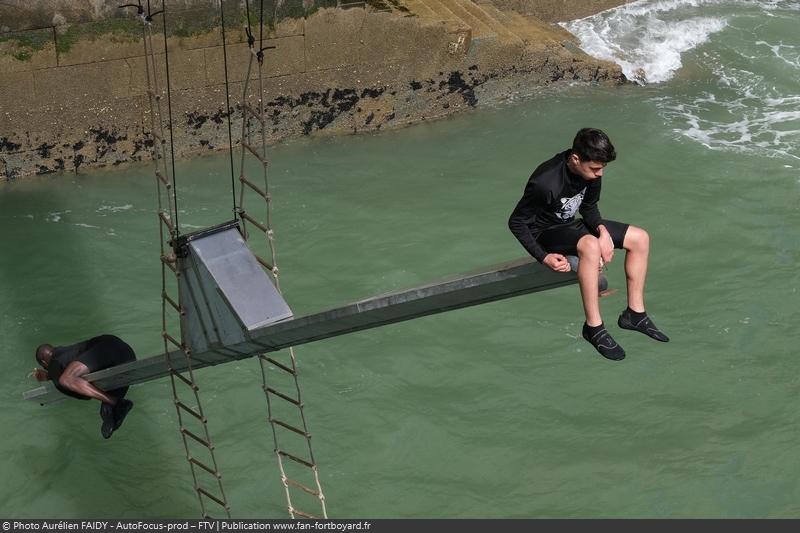 [Spoilers] Présentation > Fort Boyard 2021-03 - Golden Blocks et Fondation Paris Saint-Germain (03/07/2021) Fort-boyard-2021-officielle-equipe03-26