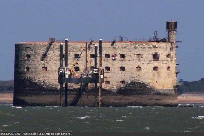 Fort Boyard 2021 - Les installations extérieures sont de retour (carrelet, Saut de l'ange, Course-poursuite...) (03/04/2021)