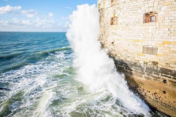 Fort Boyard 2021 - Même en mai, les vagues tapent le fort (21/05/2021)