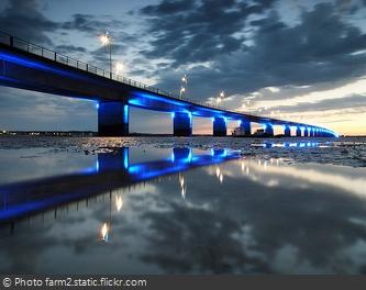 Le pont de l'île d'Oléron la nuit