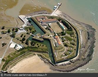 Vue aérienne du Fort de la Rade