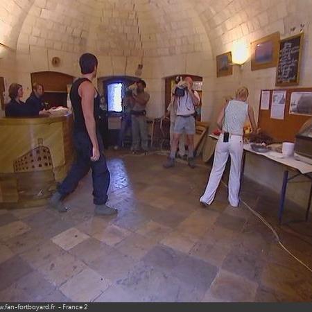 Coulisses des tournages de Fort Boyard - Cafétéria et bar en cellule 024 (2004)