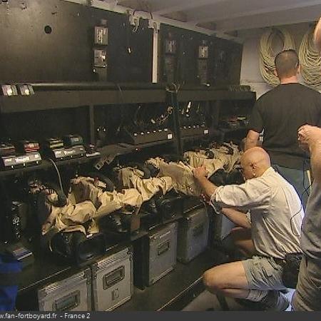 Coulisses des tournages de Fort Boyard - Stockage du matériel de captation en cellule 014 (2004)