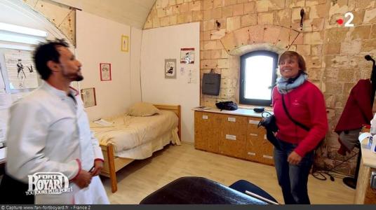 Cellules-coulisses de Fort Boyard - Infirmerie en cellule 121 (2018)