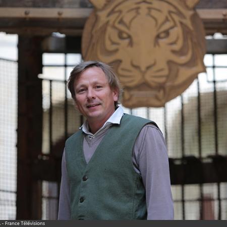 Coulisses des tournages de Fort Boyard - Eric Buron, candidat en 1990 jusqu'à directeur de production en 2019 (2014)