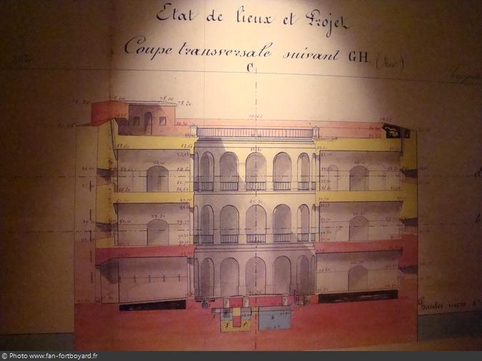 La salle 3 avec les plans/coupes du Fort Boyard