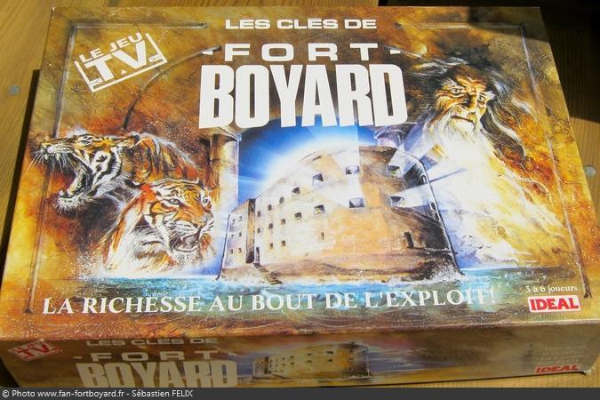 Intégration du logo sur la boîte du premier jeu de société des Clés de Fort Boyard 1990