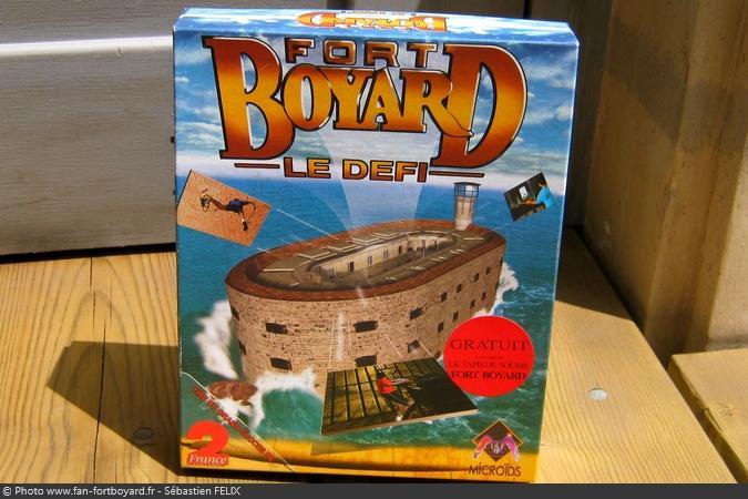Intégration du logo sur la boîte du premier jeu-vidéo Fort Boyard Le Défi (1995)
