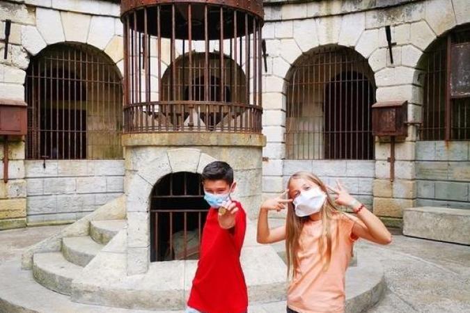 Visite du Fort Boyard lors des tournages des émissions La Cuisine de Willy en juin 2020