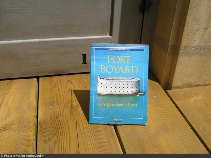 Livre-découverte - Fort Boyard, un château fort... de P-H. Marin (1991)